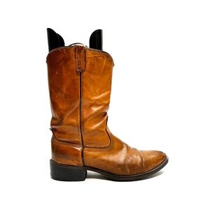 Vintage 1970s men’s honey brown leather rugged western cowboy boots